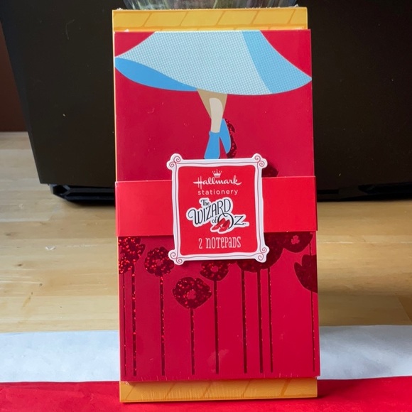 👠 HALMARK THE WIZARD OF OZ NOTEPADS 👠 NWT 👠 - Picture 1 of 16